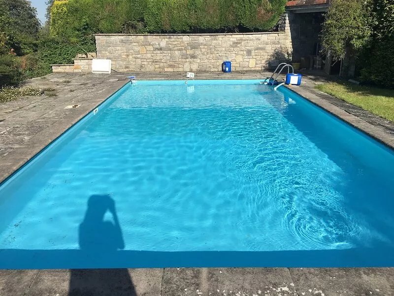 16thCentury cottage, foothills of Glastonbury Tor, outdoor pool.