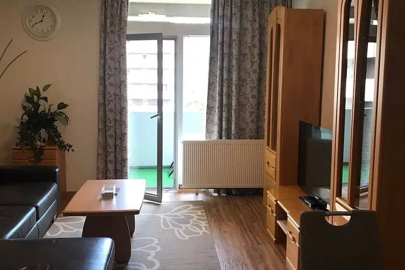 Cozy apartment with a view of the mountain railroad