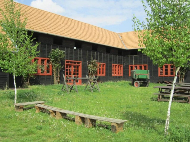 Sostoi Lovaskemping es Turistahaz