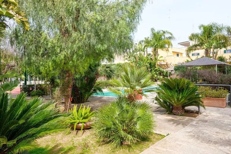 Villa 'Gli Archi with Pool - Lecce' with Private Pool, Garden and Air