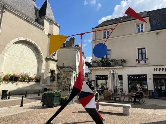 Crinkly By Alexander Calder