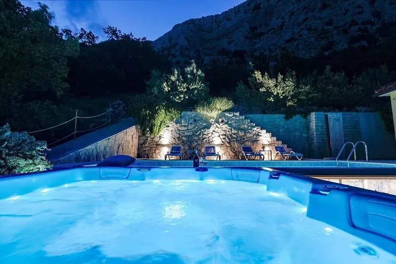 Villa Maruncela with sea and island views, 5 bedrooms, private pool, gym