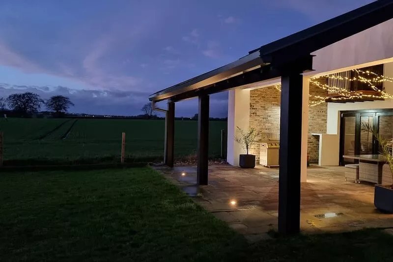 Relax in style admiring beautiful countryside in the Birthplace of Scotland
