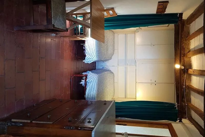 Traditional Tuscan house with Exclusive Use of House, Garden, Pool and Grounds