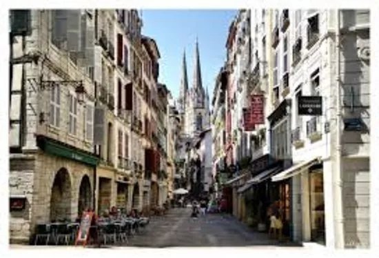 Rue Port Neuf
