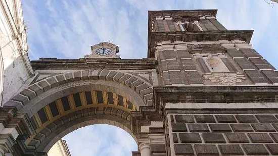 Arco Dell'Annunziata