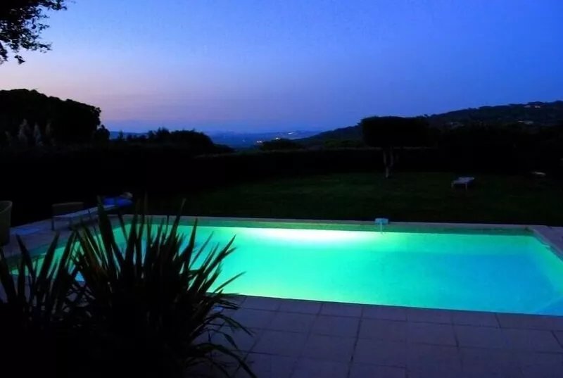Architect house 320 m2, 6 bedrooms, swimming pool, magnificent sea and