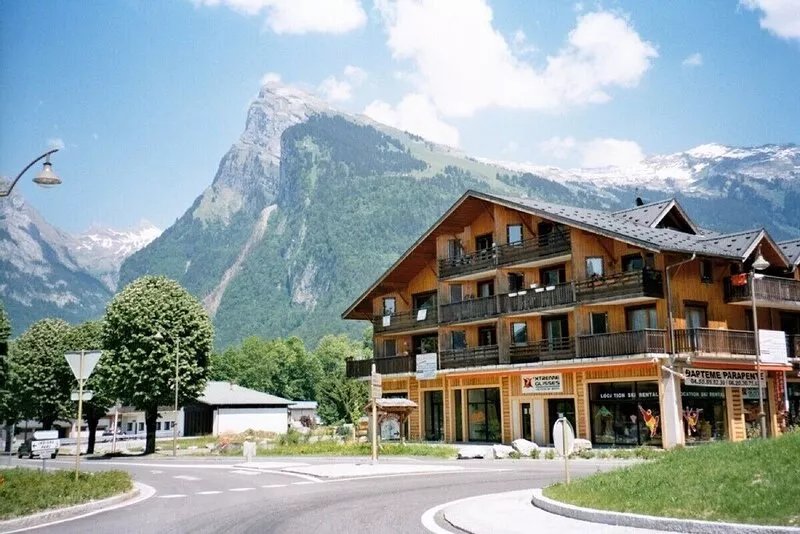 Les Rhodos 8. 1 bedroom apartment (42m2) next to the Grand Massif Express lift.