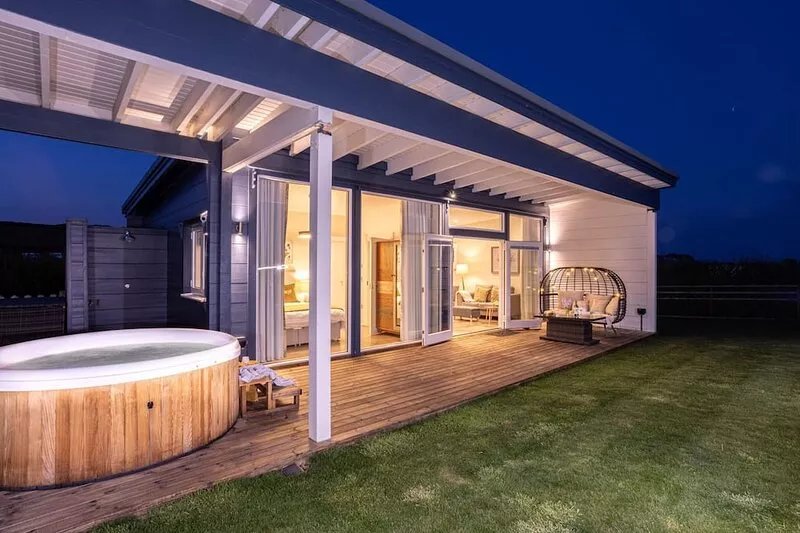 Thistledown -  a lodge that sleeps 2 guests  in 1 bedroom
