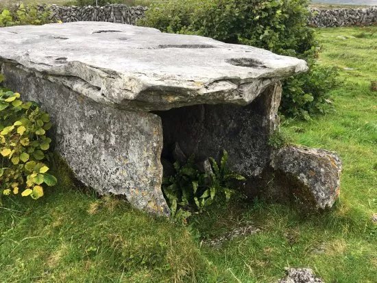 Gleninsheen Wedge Tomb