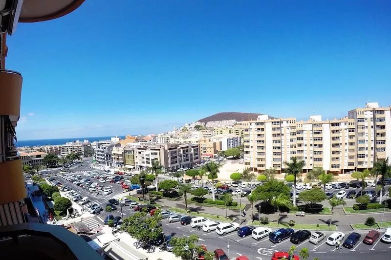 Amazing apartment in Los Cristianos Edén: 2 rooms, WiFi, swimming-pool, views...