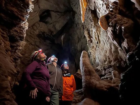 Grotte di Equi