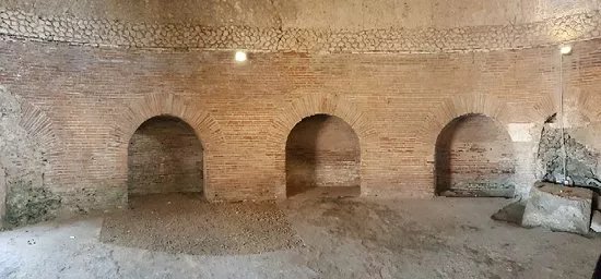 Mausoleo degli Acili Glabrioni