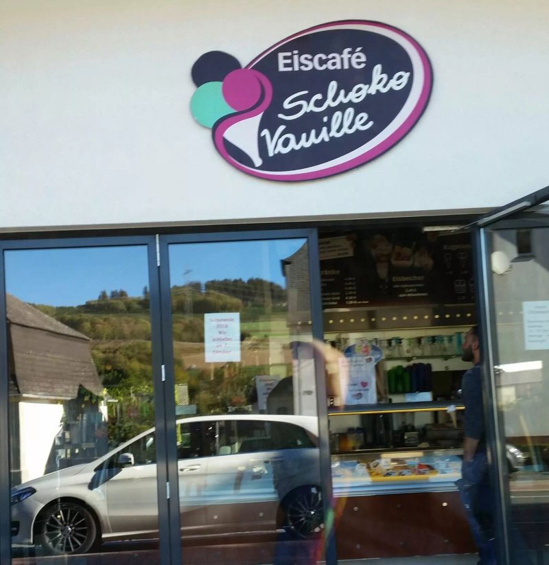 Eiscafe SchokoVanille