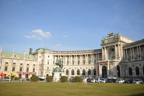 Heldenplatz