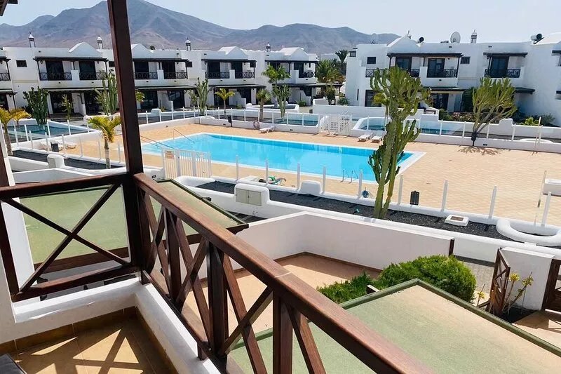 Emma’s Playa Blanca Sea View 2BD 2BT