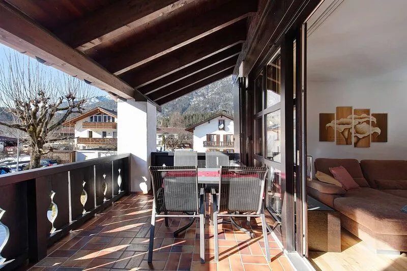 Holiday Apartment "Christina" with Mountain View, WLAN & Balcony