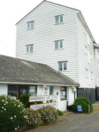 Woodbridge Art Club Gallery