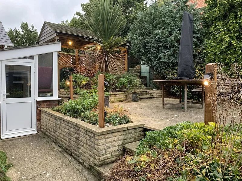 Georgian terraced family cottage - 3 minutes walk from beach