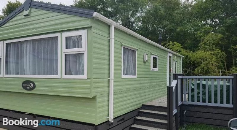 The Villa Caravan Park and Fishery