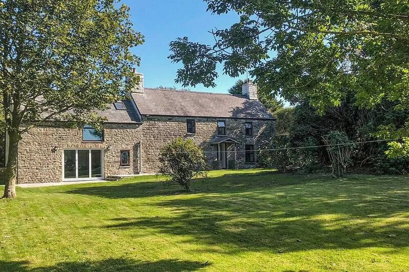 This eighteenth-century farmhouse boasts a wealth of original features
