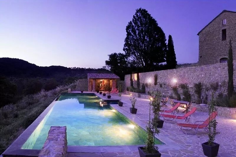 The Main House - from 8 to 10 people Casale Monticchio, a 17th century farmhouse