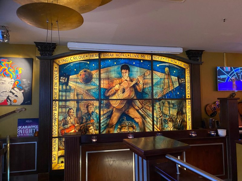 Hill's Drinkery