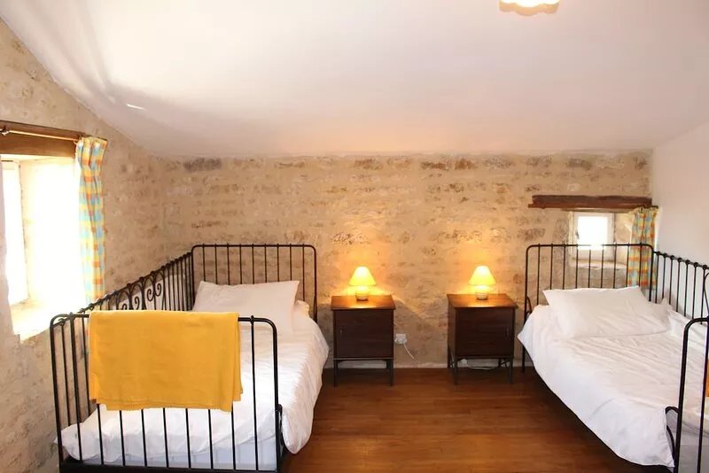 La Ballerie Farmhouse & Cottage. Heated pool and games barn in walled garden.