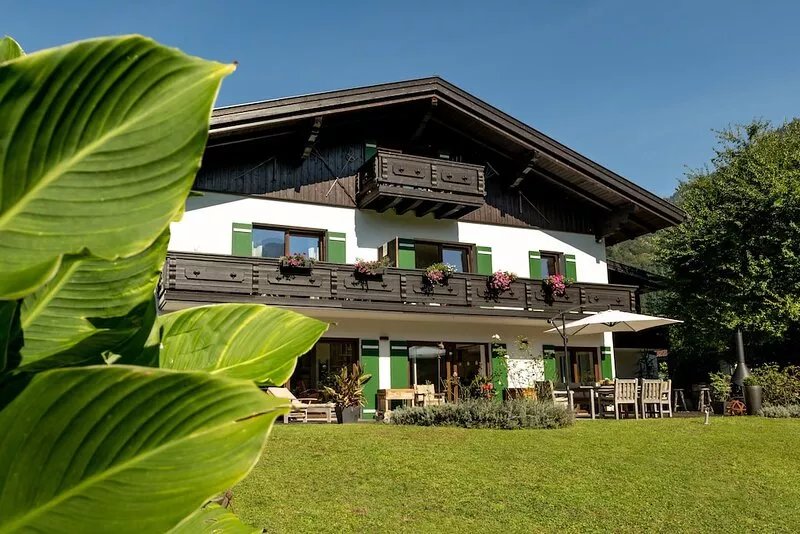 Newly renovated spacious loft in a beautiful Salzburg House