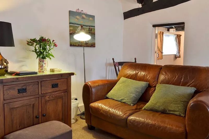 Childe Of Hale Cottage - 27896