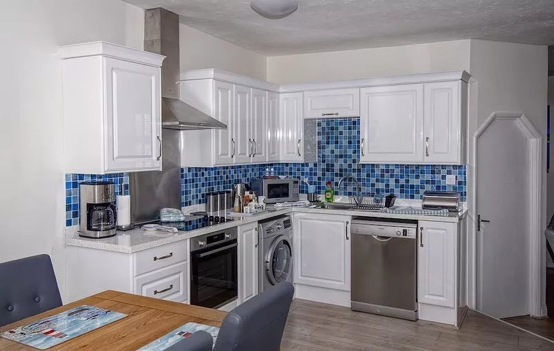Piran's Cottage   Central location close to the scenic  Mevagissey harbour