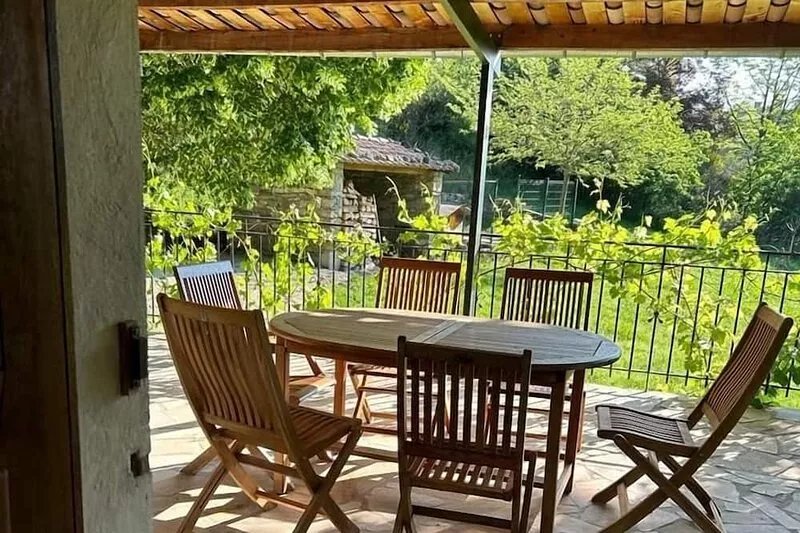 Gite 600 meters from the medieval village of Orpierre