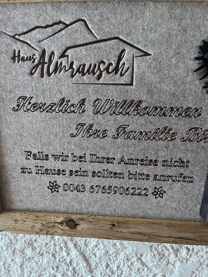 Ferienwohnungen Haus Almrausch mit Brotchenservice