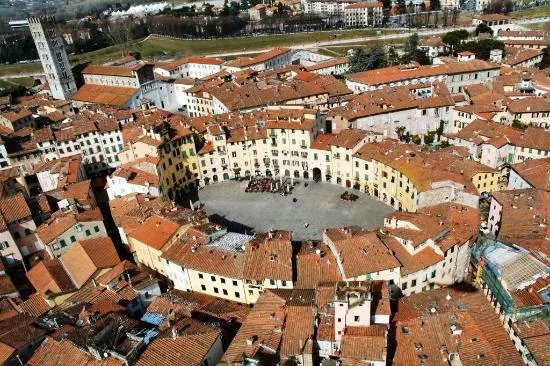 Piazza Anfiteatro