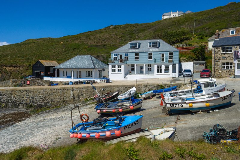 Mullion Cove Hotel Apartments