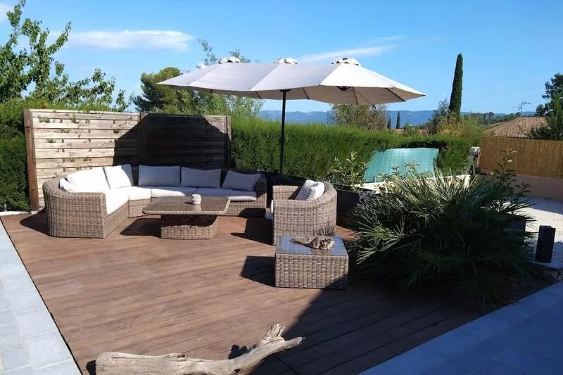Villa Joal with swimming pool in Le Luc en Provence