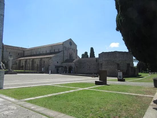 Piazza Del Capitolo - World Heritage Site