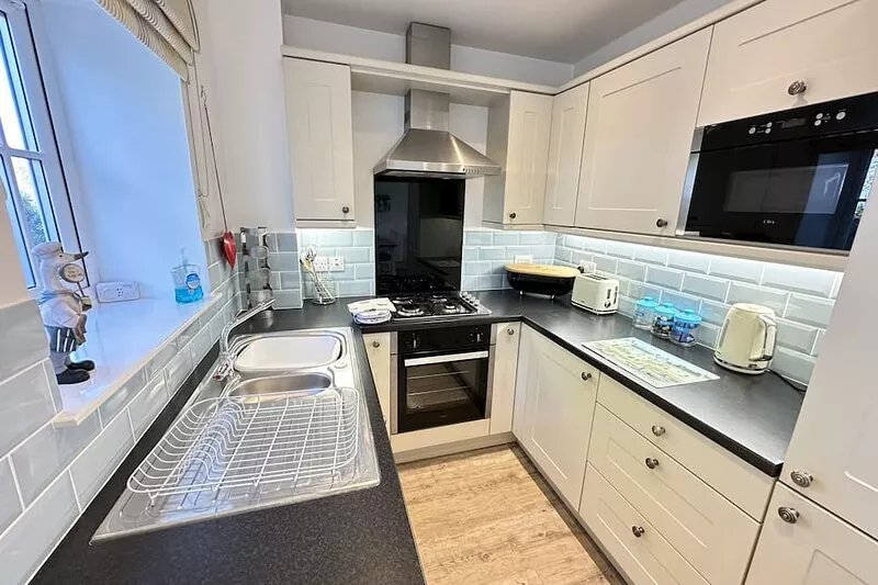 Wren Cottage -  a cottage that sleeps 5 guests  in 2 bedrooms