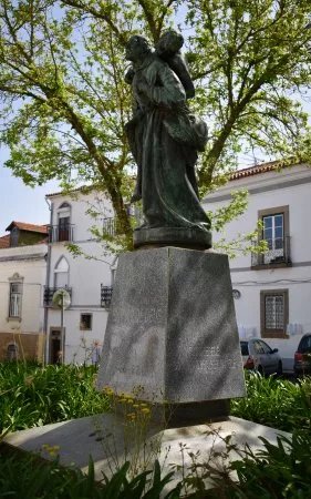Convento de S. Joao de Deus, Igreja Matriz e Cripta de S. Joao de Deus (Montemor-o-Novo)
