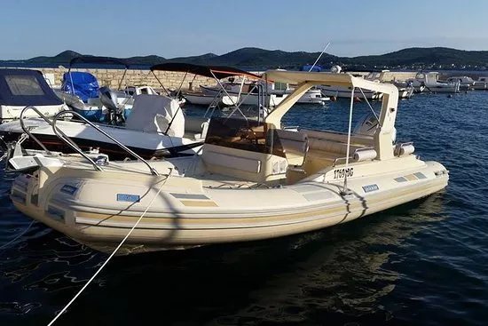 Rent a boat Biograd