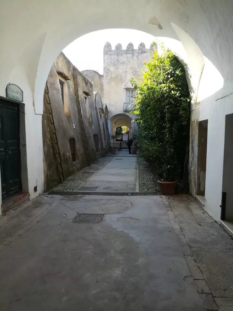 Biblioteca del Centro Caprense Ignazio Cerio