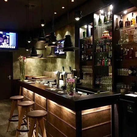 Karaokebar 24K