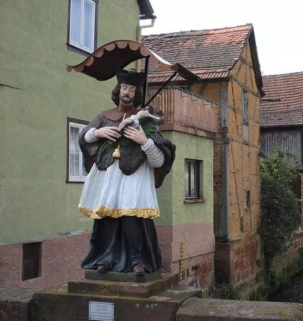 Statue Amorbacher Sankt Nepomuk