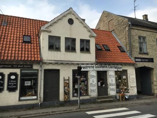 Lutzhofts Kobmandsgard