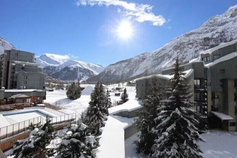 2-room apartment in Val d'Isère-La Daille, beautiful mountain panorama