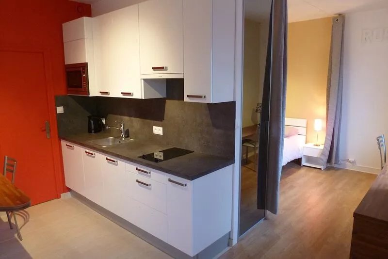 Renovated comfortable apartment side sea view in Roscoff