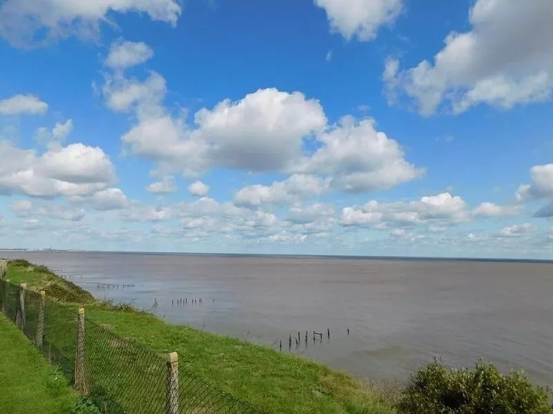 3 Bed House, Waterside Holiday Park, Rest & Bar, Communal heated pool, Suffolk