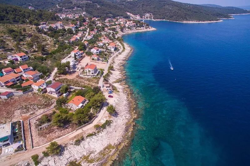 House / seafront Apartment Pelegrin  , 3 Room , 4* Family friendly Apartment