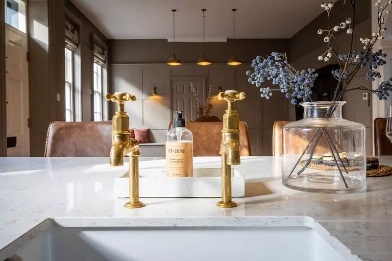 70 Walmgate -  a premium stay that sleeps 11 guests  in 5 bedrooms