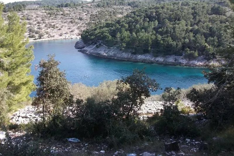 Vacation House Planika - Two Bedroom Holiday Home with Terrace and Sea View